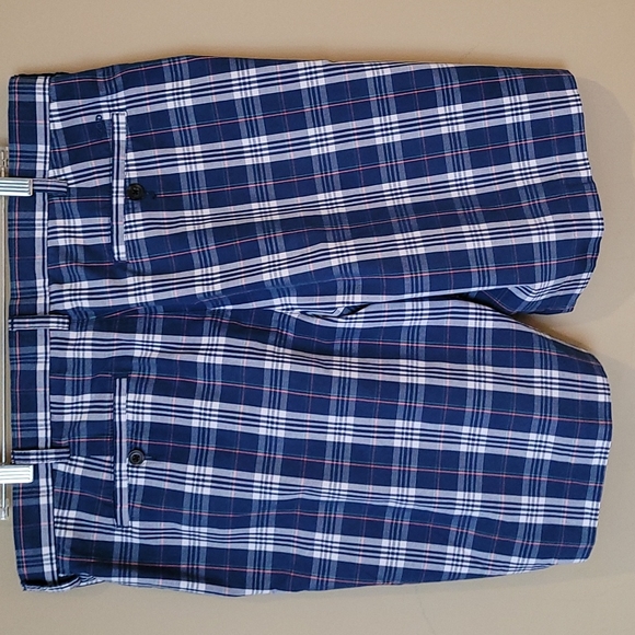 IZOD Men  casual chino short pants  size-38 - Picture 4 of 7